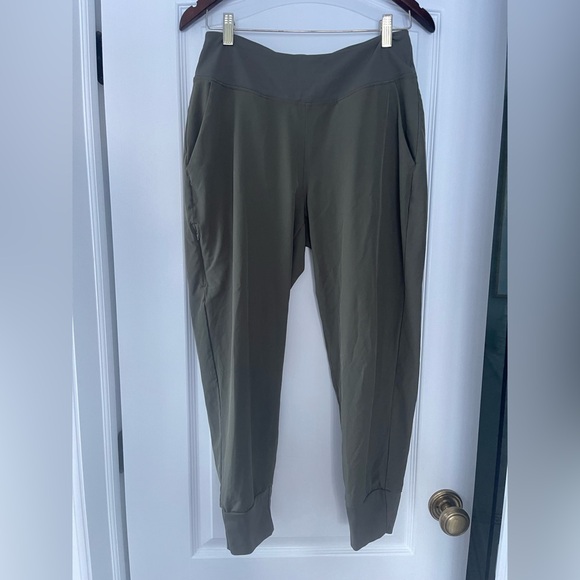 Patagonia Happy Hike Studio Pants Women’s Olive Green Jogger Travel Stretch Sz M - Picture 2 of 7